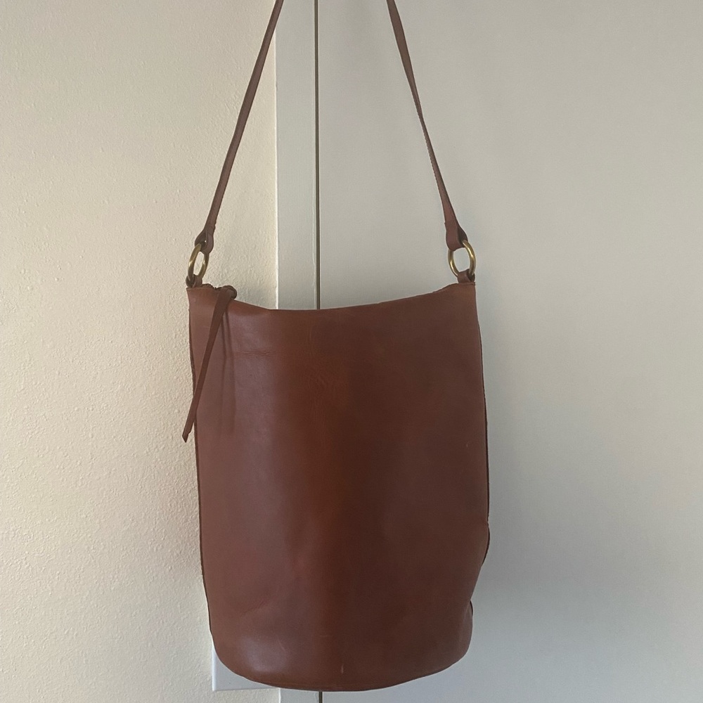 madewell lisbon bucket bag leather purse